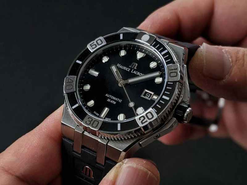 モーリス・ラクロア アイコン ベンチュラー