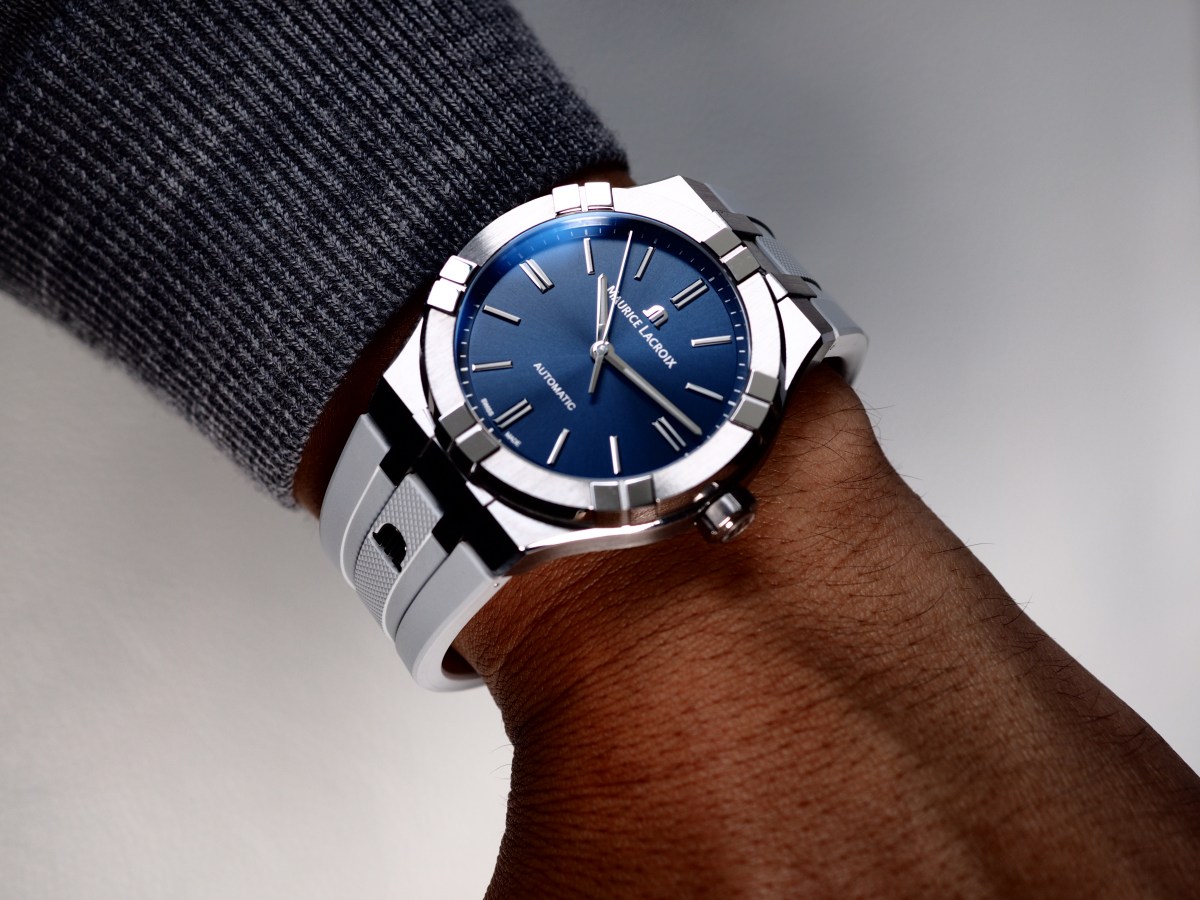 モーリスラクロア アイコン 42mm 値下げ不可 4月7日まで出品（ご案内 